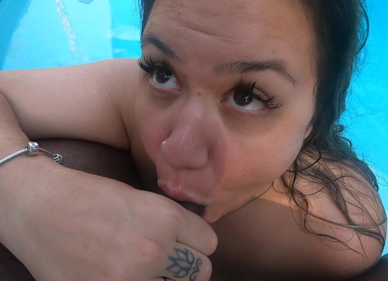 Sharing BBC With 2 BBW Friends - Full Video