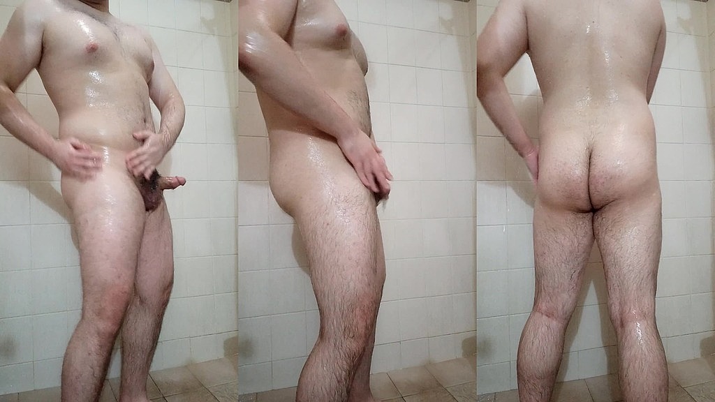 muscular stud showers after his workout (Himbo_Fox) muscular stud showers after his workout (Himbo_Fox)