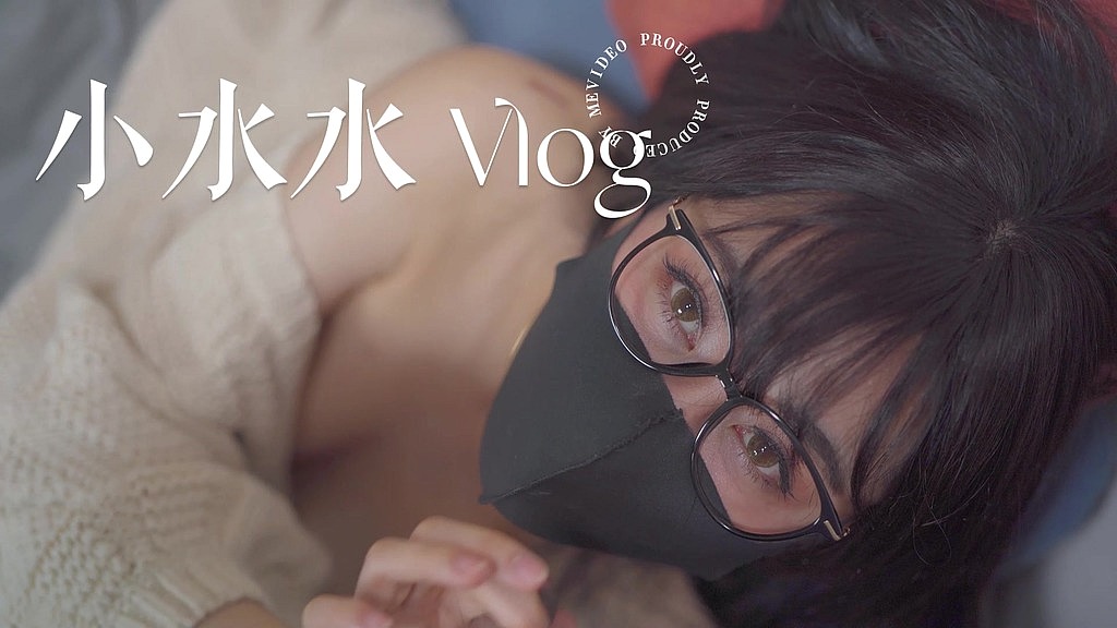 the girl with silk stockings and glasses has passionate sex and climaxes with water squirting (Thelittlejuicer, Andysong) the girl with silk stockings and glasses has passionate sex and climaxes with water squirting (Thelittlejuicer, Andysong)