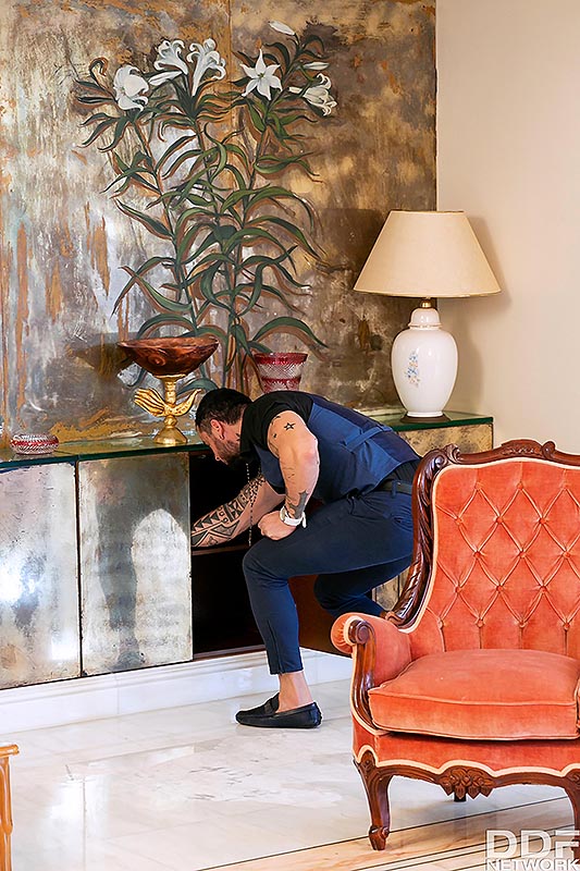 Sizzling hot maid Vicky Love rides his cock until he cums on her #4