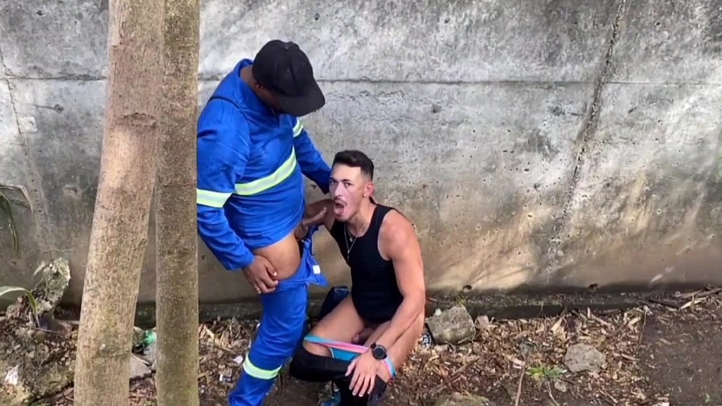 trabalhador da €nel flagrado tranzando com outro funcionario (SEXGAYAMATEUR, The Hunter Black) trabalhador da €nel flagrado tranzando com outro funcionario (SEXGAYAMATEUR, The Hunter Black)
