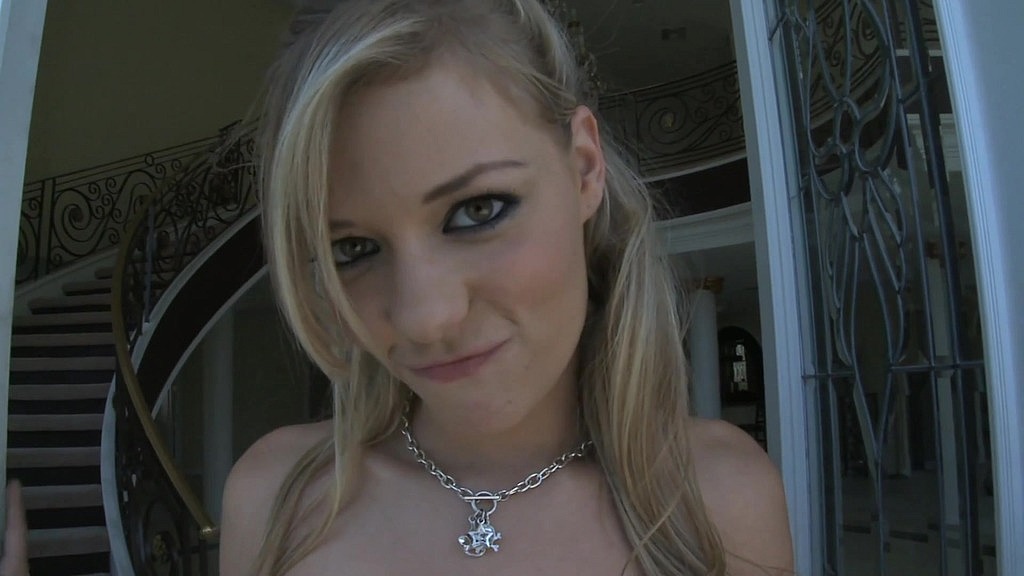 Dee massages and fucks by the pool in hot outdoor interracial scene
